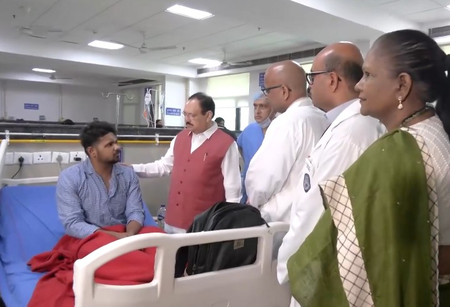 दिल्ली हिंसा केंद्रीय मंत्री नड्डा ने आरएमएल और लेडी हार्डिंग अस्पताल पहुंचकर घायलों से की मुलाकात दिल्ली हिंसा केंद्रीय मंत्री नड्डा ने आरएमएल और लेडी हार्डिंग अस्पताल पहुंचकर घायलों से की मुलाकात