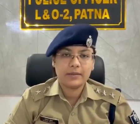 पटना में मादक पदार्थों के खिलाफ पुलिस की कार्रवाई, 585 ग्राम स्मैक और 5 किलो गांजा बरामद, दो तस्कर गिरफ्तार पटना में मादक पदार्थों के खिलाफ पुलिस की कार्रवाई, 585 ग्राम स्मैक और 5 किलो गांजा बरामद, दो तस्कर गिरफ्तार