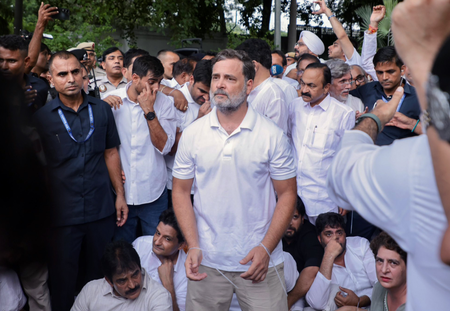 छात्रों की आवाज को नजरअंदाज करना गलत, राहुल गांधी ने भारतीय से धरने में शामिल होने की अपील की छात्रों की आवाज को नजरअंदाज करना गलत, राहुल गांधी ने भारतीय से धरने में शामिल होने की अपील की