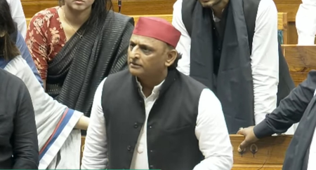 कांग्रेस-भाजपा को बोलने दिया, हमें क्यों नहीं, सदन में बात रखने का मौका न मिलने पर नाराज हुए अखिलेश कांग्रेस-भाजपा को बोलने दिया, हमें क्यों नहीं, सदन में बात रखने का मौका न मिलने पर नाराज हुए अखिलेश