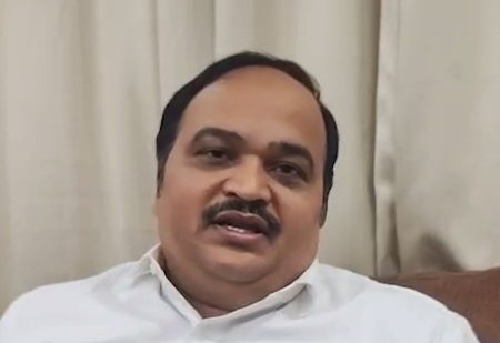 नीट पेपर लीक विवाद पर शिवसेना (यूबीटी) का सरकार पर निशाना, राहुल गांधी के प्रदर्शन को भी बताया गलत नीट पेपर लीक विवाद पर शिवसेना (यूबीटी) का सरकार पर निशाना, राहुल गांधी के प्रदर्शन को भी बताया गलत