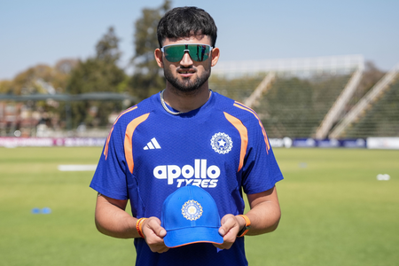 1st T20I: Ashok handed debut as India opt to bowl against Zimbabwe 1st T20I: Ashok handed debut as India opt to bowl against Zimbabwe