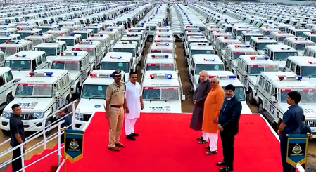 गुजरात पुलिस की डायल 112 जन रक्षक इमरजेंसी रिस्पॉस सर्विस लोगों के लिए बनी संजीवनी गुजरात पुलिस की डायल 112 जन रक्षक इमरजेंसी रिस्पॉस सर्विस लोगों के लिए बनी संजीवनी