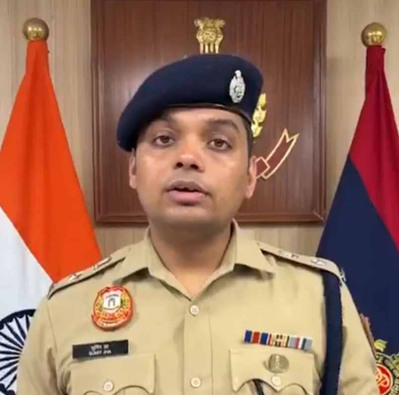 सीजेपी प्रदर्शन के बीच दिल्ली पुलिस अलर्ट, 400 से अधिक पाकिस्तानी अकाउंट्स किए ब्लॉक सीजेपी प्रदर्शन के बीच दिल्ली पुलिस अलर्ट, 400 से अधिक पाकिस्तानी अकाउंट्स किए ब्लॉक