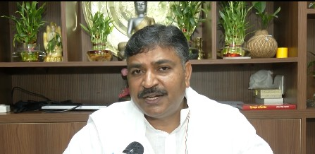 पेपर लीक मामले पर टीका राम जूली का केंद्र पर हमला, शिक्षा मंत्री के इस्तीफे और जवाबदेही की मांग पेपर लीक मामले पर टीका राम जूली का केंद्र पर हमला, शिक्षा मंत्री के इस्तीफे और जवाबदेही की मांग