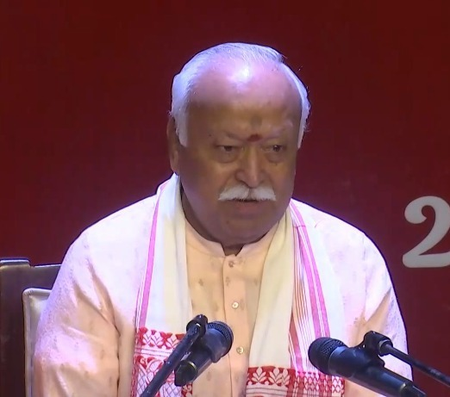 अनुभव से मिलने वाली शिक्षा कठिन होती है, फिर भी जीवनभर साथ रहती है मोहन भागवत अनुभव से मिलने वाली शिक्षा कठिन होती है, फिर भी जीवनभर साथ रहती है मोहन भागवत