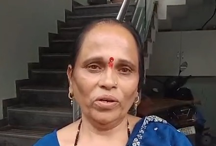 धर्मेंद्र प्रधान के इस्तीफे के बाद भावुक हुई अभिजीत दिपके की फैमिली, माता-पिता के छलके आंसू धर्मेंद्र प्रधान के इस्तीफे के बाद भावुक हुई अभिजीत दिपके की फैमिली, माता-पिता के छलके आंसू