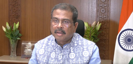 धर्मेंद्र प्रधान के घर लगा नेताओं का तांता, अमित शाह और पीयूष गोयल समेत कई मंत्री पहुंचे धर्मेंद्र प्रधान के घर लगा नेताओं का तांता, अमित शाह और पीयूष गोयल समेत कई मंत्री पहुंचे