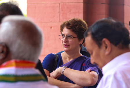 215 कुलपति और शिक्षाविदों ने प्रियंका गांधी को लिखा पत्र, प्रो. कामकोटि पर की गई टिप्पणी पर जताई आपत्ति 215 कुलपति और शिक्षाविदों ने प्रियंका गांधी को लिखा पत्र, प्रो. कामकोटि पर की गई टिप्पणी पर जताई आपत्ति