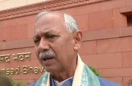 लोकसभा में राहुल गांधी का बयान, एनडीए सांसदों ने किया तीखा हमला, एकसुर में माफी की कर दी मांग लोकसभा में राहुल गांधी का बयान, एनडीए सांसदों ने किया तीखा हमला, एकसुर में माफी की कर दी मांग