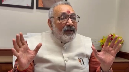 प्रधानमंत्री रानी की कोख से नहीं आते, गिरिराज सिंह ने राहुल गांधी पर साधा निशाना प्रधानमंत्री रानी की कोख से नहीं आते, गिरिराज सिंह ने राहुल गांधी पर साधा निशाना
