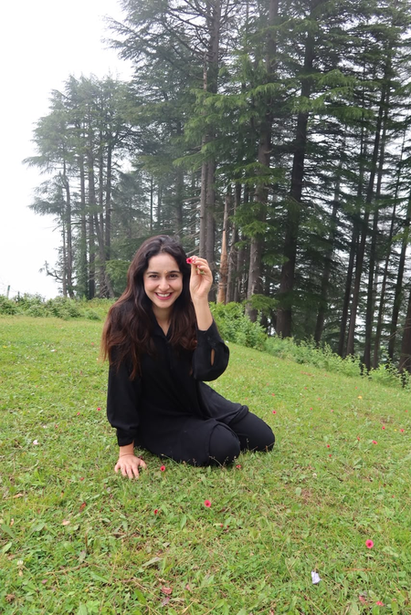 Sadia Khateeb embraces her Kashmiri roots, says returning home feels like reconnecting with herself Sadia Khateeb embraces her Kashmiri roots, says returning home feels like reconnecting with herself
