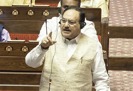 मल्लिकार्जुन खड़गे ने कहा गृहमंत्री पेश करे बिल, जेपी नड्डा बोले- विपक्ष सदन को कर रहा गुमराह मल्लिकार्जुन खड़गे ने कहा गृहमंत्री पेश करे बिल, जेपी नड्डा बोले- विपक्ष सदन को कर रहा गुमराह