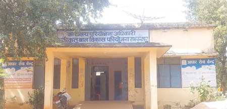 बलरामपुर मातृ वंदना योजना बनी गर्भवतियों का सहारा, पोषण और आर्थिक मदद से बदली तस्वीर बलरामपुर मातृ वंदना योजना बनी गर्भवतियों का सहारा, पोषण और आर्थिक मदद से बदली तस्वीर