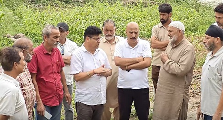 राजौरी में बाढ़ से फसल तबाह, कृषि विभाग ने शुरू किया सर्वे; किसानों को मिलेगा मुआवजा राजौरी में बाढ़ से फसल तबाह, कृषि विभाग ने शुरू किया सर्वे; किसानों को मिलेगा मुआवजा