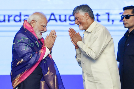 पीएम मोदी के नेतृत्व के 25 साल भारत के बदलाव और बढ़ती महत्वाकांक्षाओं का प्रतीक सीएम नायडू पीएम मोदी के नेतृत्व के 25 साल भारत के बदलाव और बढ़ती महत्वाकांक्षाओं का प्रतीक सीएम नायडू