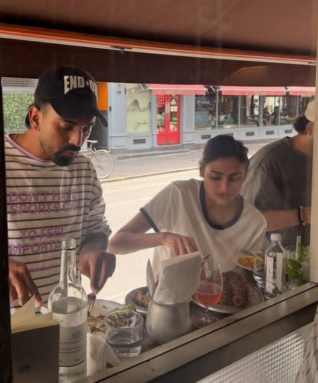 KL Rahul shares glimpses of 'summering' with Athiya Shetty and Ahan Shetty KL Rahul shares glimpses of 'summering' with Athiya Shetty and Ahan Shetty