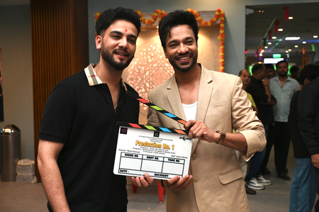 Elvish Yadav begins shooting for his Bollywood debut with Tiger Shroff Elvish Yadav begins shooting for his Bollywood debut with Tiger Shroff