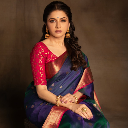 Bhagyashree revives 90s nostalgia with her dance on Lata Mangeshkar’s classic ‘Gum Hai Kisi Ke Pyar Mein’ Bhagyashree revives 90s nostalgia with her dance on Lata Mangeshkar’s classic ‘Gum Hai Kisi Ke Pyar Mein’