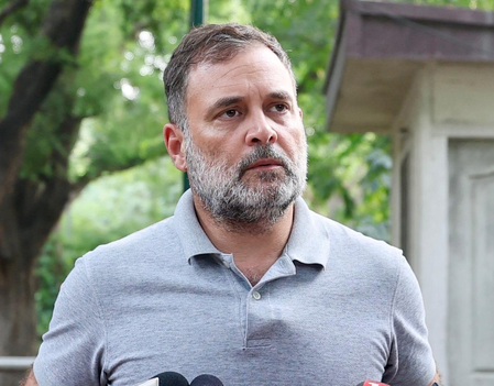 केरल में भारी बारिश की वजह से हुई आठ लोगों की मौत पर राहुल गांधी ने जताया दुख केरल में भारी बारिश की वजह से हुई आठ लोगों की मौत पर राहुल गांधी ने जताया दुख