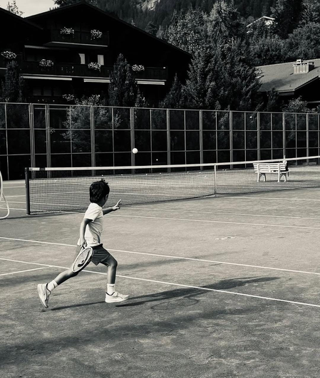 Kareena Kapoor gives a glimpse of her ‘champion son's sporting spirit Kareena Kapoor gives a glimpse of her ‘champion son's sporting spirit