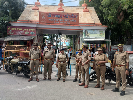 श्रावण मास के लिए नोएडा पुलिस पूरी तरह अलर्ट मोड में, प्रमुख मार्गों, चौराहों और अन्य सार्वजनिक जगहों पर विशेष नजर
