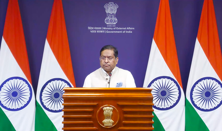 पाकिस्तान का भारत-अफगानिस्तान के रिश्ते पर दिया विवादित बयान उनकी हताशा का प्रमाण: एमईए पाकिस्तान का भारत-अफगानिस्तान के रिश्ते पर दिया विवादित बयान उनकी हताशा का प्रमाण: एमईए