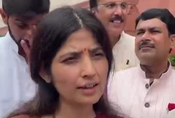 सरकार सदन में देशहित के मुद्दों पर चर्चा के बजाय ध्यान भटका रही सपा सरकार सदन में देशहित के मुद्दों पर चर्चा के बजाय ध्यान भटका रही सपा