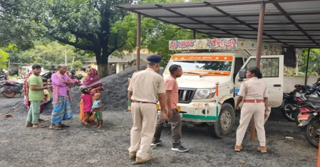 पाकुड़ में घरेलू विवाद में दामाद ने पत्नी और सास को उतारा मौत के घाट पाकुड़ में घरेलू विवाद में दामाद ने पत्नी और सास को उतारा मौत के घाट