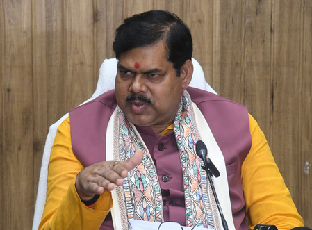 छात्रों की सभी मांगें पूरी, संवाद के द्वार खुले हैं मिथिलेश तिवारी छात्रों की सभी मांगें पूरी, संवाद के द्वार खुले हैं मिथिलेश तिवारी