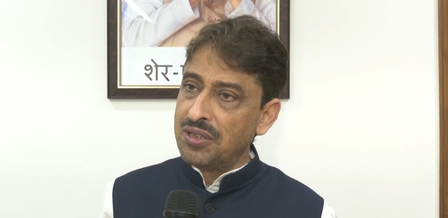 झारखंड प्रोटेस्ट पर कांग्रेस नेताओं ने कहा- संवाद से निकलेगा हल, राहुल गांधी छात्रों के साथ हैं झारखंड प्रोटेस्ट पर कांग्रेस नेताओं ने कहा- संवाद से निकलेगा हल, राहुल गांधी छात्रों के साथ हैं