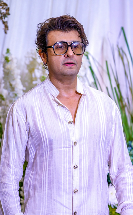 Sonu Nigam on his first Hindi-Haryanvi song 'Chunni': ‘Every culture celebrates love differently’ Sonu Nigam on his first Hindi-Haryanvi song 'Chunni': ‘Every culture celebrates love differently’