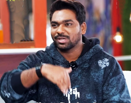 It took Zakir Khan 1 year to accumulate Rs 500 to register for his 1st open mic It took Zakir Khan 1 year to accumulate Rs 500 to register for his 1st open mic