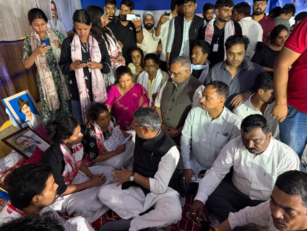 आंदोलित छात्रों की मांगों पर ठोस निर्णय के बजाय उनके भविष्य से खेल रही हेमंत सरकार आदित्य साहू आंदोलित छात्रों की मांगों पर ठोस निर्णय के बजाय उनके भविष्य से खेल रही हेमंत सरकार आदित्य साहू