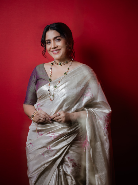 Sonali Kulkarni revisits the script of 'Dil Chahta Hain' after 25 years: Feels like just yesterday Sonali Kulkarni revisits the script of 'Dil Chahta Hain' after 25 years: Feels like just yesterday