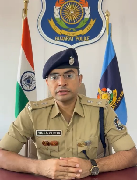 उपमुख्यमंत्री हर्ष संघवी के आदेश पर एक्शन, पुलिस ने 3 दिन में पीड़िता को वापस दिलाए 35 लाख रुपए उपमुख्यमंत्री हर्ष संघवी के आदेश पर एक्शन, पुलिस ने 3 दिन में पीड़िता को वापस दिलाए 35 लाख रुपए