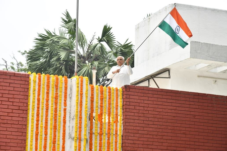 हर घर तिरंगा अभियान में सीएम भूपेंद्र पटेल ने लिया हिस्सा, लिखा-राष्ट्रीय यज्ञ में शामिल होने का संकल्प लें