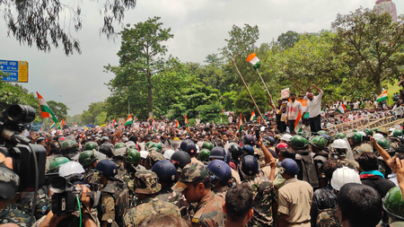 झारखंड  विधानसभा घेराव के दौरान हंगामे को लेकर 600 प्रदर्शनकारियों पर प्राथमिकी दर्ज