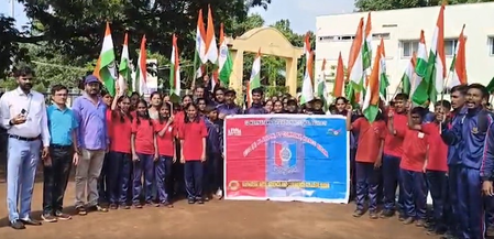 कर्नाटक 32 एनसीसी कैडेट्स ने हर घर तिरंगा अभियान चलाया, लोगों को किया जागरूक