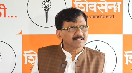 राहुल गांधी के जोकर वाले बयान का संजय राउत ने किया समर्थन, आरएसएस पर साधा निशाना राहुल गांधी के जोकर वाले बयान का संजय राउत ने किया समर्थन, आरएसएस पर साधा निशाना