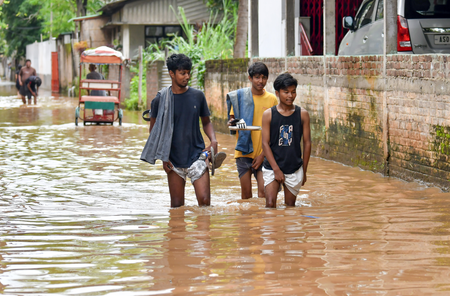 असम में बाढ़ से मरने वालों की संख्या 104 हुई, 78,000 से ज्यादा लोग प्रभावित असम में बाढ़ से मरने वालों की संख्या 104 हुई, 78,000 से ज्यादा लोग प्रभावित