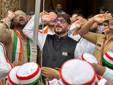 हम सिर्फ अल्लाह की इबादत करते हैं, किसी को वंदे मातरम् गाने के लिए मजबूर नहीं कर सकते वारिस पठान हम सिर्फ अल्लाह की इबादत करते हैं, किसी को वंदे मातरम् गाने के लिए मजबूर नहीं कर सकते वारिस पठान