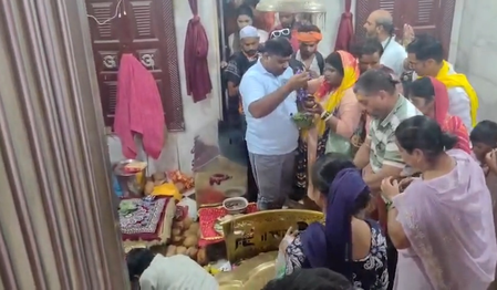 सावन के तीसरे सोमवार और नाग पंचमी पर शिवमय हुआ हरिद्वार, दक्षेश्वर महादेव के दर्शन के लिए लगा तांता सावन के तीसरे सोमवार और नाग पंचमी पर शिवमय हुआ हरिद्वार, दक्षेश्वर महादेव के दर्शन के लिए लगा तांता