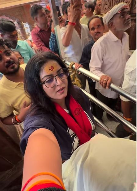 भक्ति में डूबीं अंजना सिंह, ओंकारेश्वर में लगाए भोलेनाथ के जयकारे भक्ति में डूबीं अंजना सिंह, ओंकारेश्वर में लगाए भोलेनाथ के जयकारे
