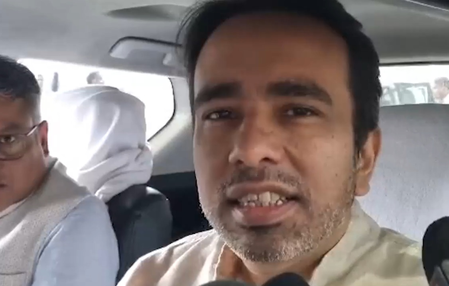 वंदे मातरम विवाद गहराया, जयंत चौधरी से लेकर मनीषा कायंदे तक ने सोनिया गांधी पर साधा निशाना वंदे मातरम विवाद गहराया, जयंत चौधरी से लेकर मनीषा कायंदे तक ने सोनिया गांधी पर साधा निशाना