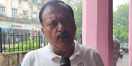चुनाव आयोग पर उठते सवालों के बीच ट्रंप के बयान को प्रचारित कर रही सरकार विपक्ष चुनाव आयोग पर उठते सवालों के बीच ट्रंप के बयान को प्रचारित कर रही सरकार विपक्ष