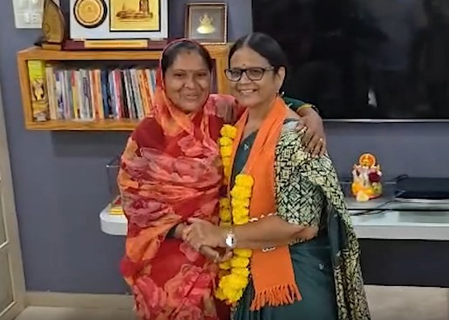 भाजपा का राष्ट्रीय उपाध्यक्ष बनने पर वर्षाबेन दोशी ने जताया आभार, बोलीं- पूरी निष्ठा से निभाऊंगी जिम्मेदारी भाजपा का राष्ट्रीय उपाध्यक्ष बनने पर वर्षाबेन दोशी ने जताया आभार, बोलीं- पूरी निष्ठा से निभाऊंगी जिम्मेदारी
