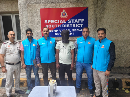 दिल्ली पुलिस की बड़ी कार्रवाई कुख्यात अपराधी हथियार और कारतूस के साथ गिरफ्तार दिल्ली पुलिस की बड़ी कार्रवाई कुख्यात अपराधी हथियार और कारतूस के साथ गिरफ्तार