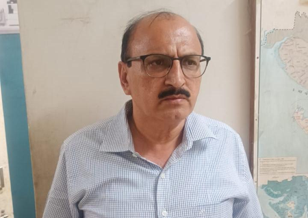 गुजरात में एसीबी का एक्शन- 40 हजार रुपए रिश्वत लेते खाद्य एवं औषधि विभाग के दो अधिकारी गिरफ्तार गुजरात में एसीबी का एक्शन- 40 हजार रुपए रिश्वत लेते खाद्य एवं औषधि विभाग के दो अधिकारी गिरफ्तार