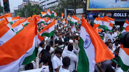 तेजस्वी यादव के लोक भवन मार्च के बाद राजद प्रतिनिधिमंडल ने राज्यपाल को सौंपा ज्ञापन, छात्रों और युवाओं के मुद्दे उठाए तेजस्वी यादव के लोक भवन मार्च के बाद राजद प्रतिनिधिमंडल ने राज्यपाल को सौंपा ज्ञापन, छात्रों और युवाओं के मुद्दे उठाए